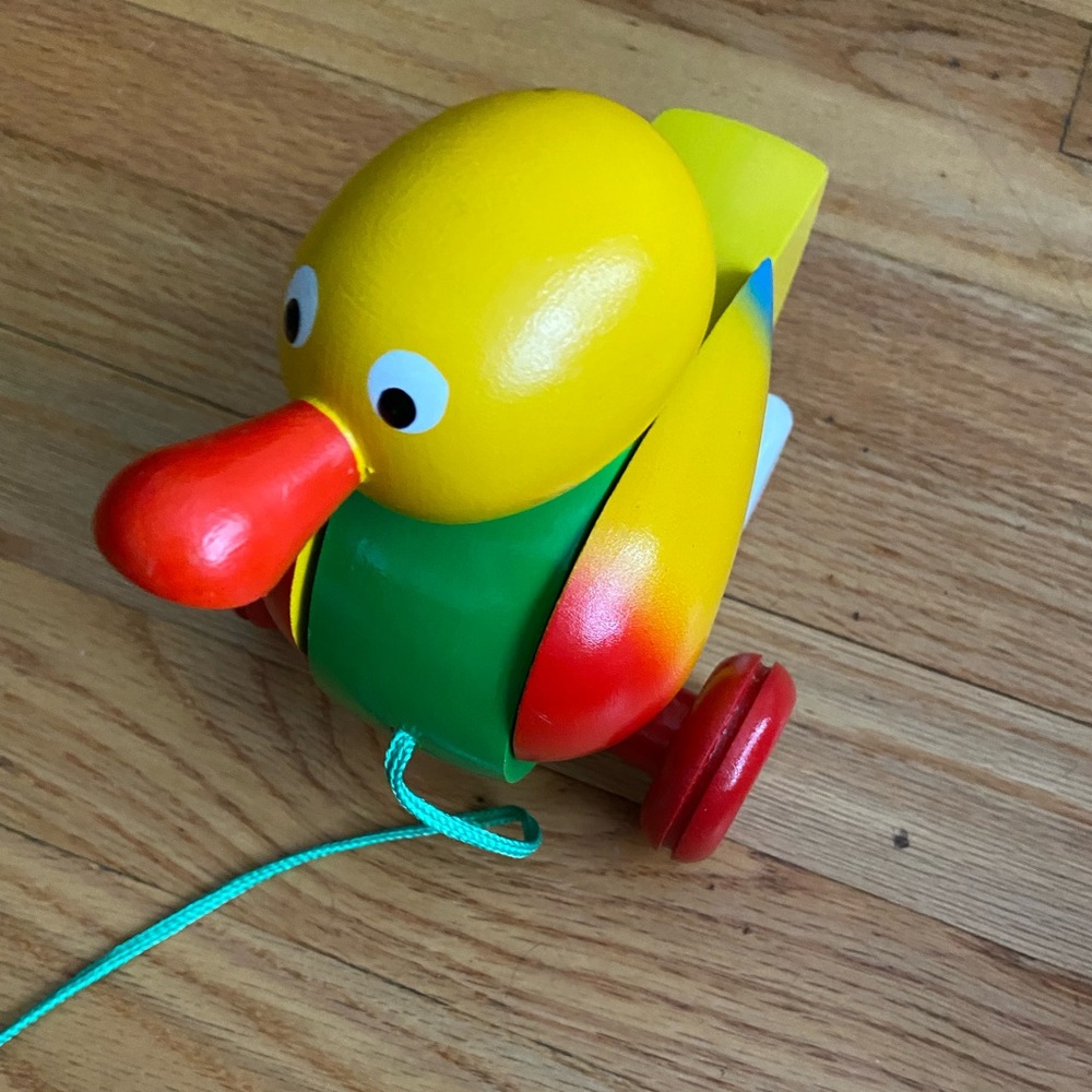Duck wooden pull toy